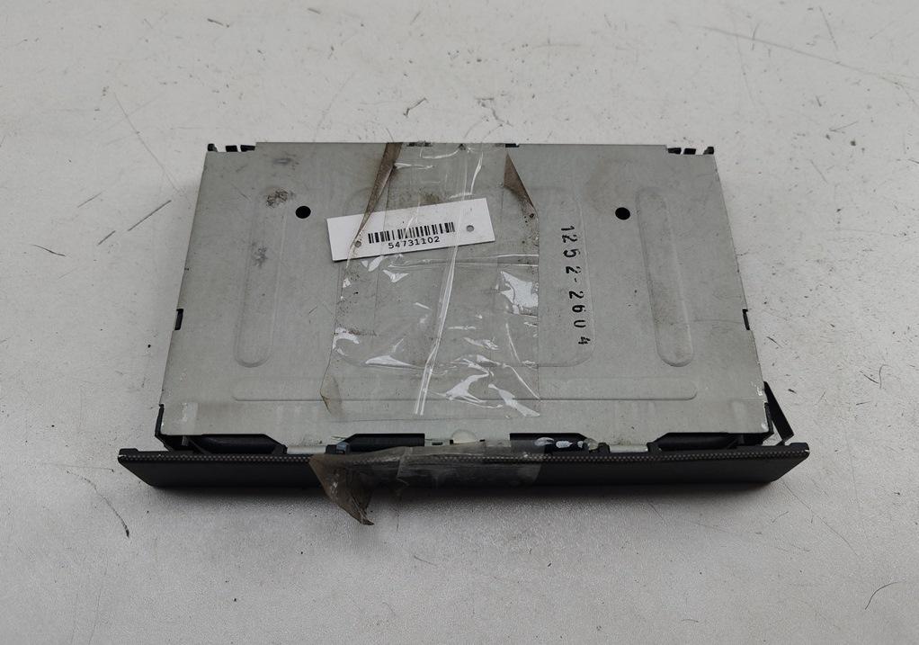 подстаканник Volkswagen Bora 2000, 1.6 л., бензин, АКПП, серый, седан, 1J0858601