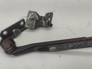 петля капота левая Audi A6 4A/C4 1996, красный, универсал, 4A0823301F