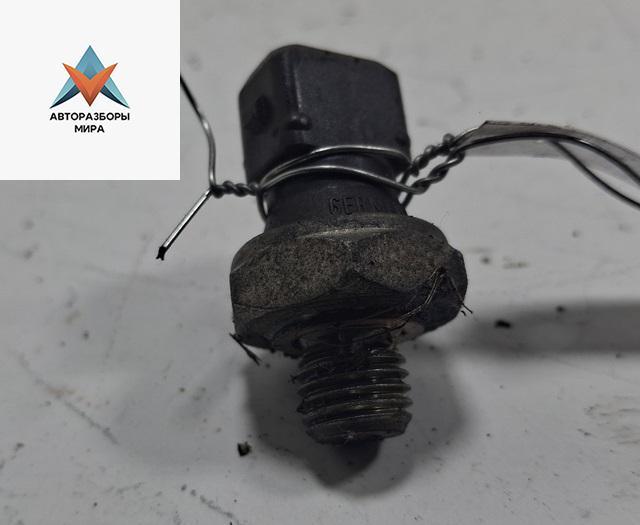 датчик давления масла BMW 5 серия E39 1999, 2.0 л., бензин, МКПП, синий, седан, 1710509 - фото №1