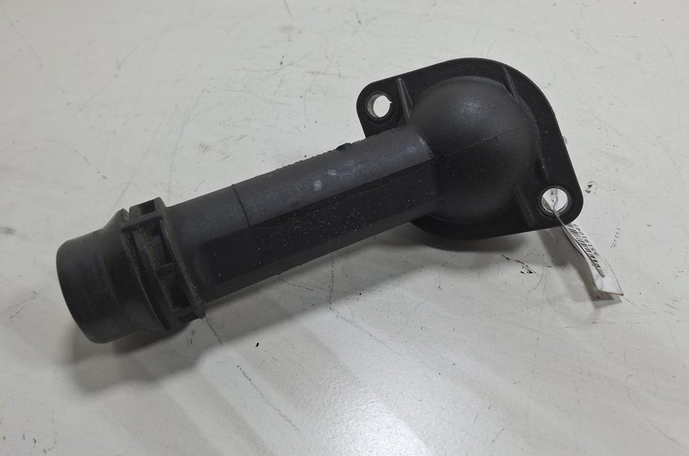корпус термостата Audi A4 B7 2005, 2.0 л., дизель, АКПП, синий, универсал, 03G121121C