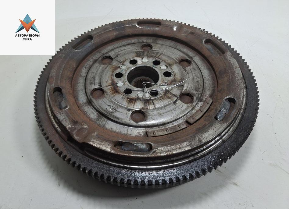 маховик Audi A4 B7 2005, 2.0 л., дизель, АКПП, синий, универсал - фото №1