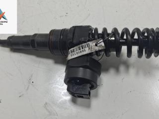 форсунка Volkswagen Golf 4 поколение 2000, 1.9 л., дизель, МКПП, синий, универсал, 038130073F