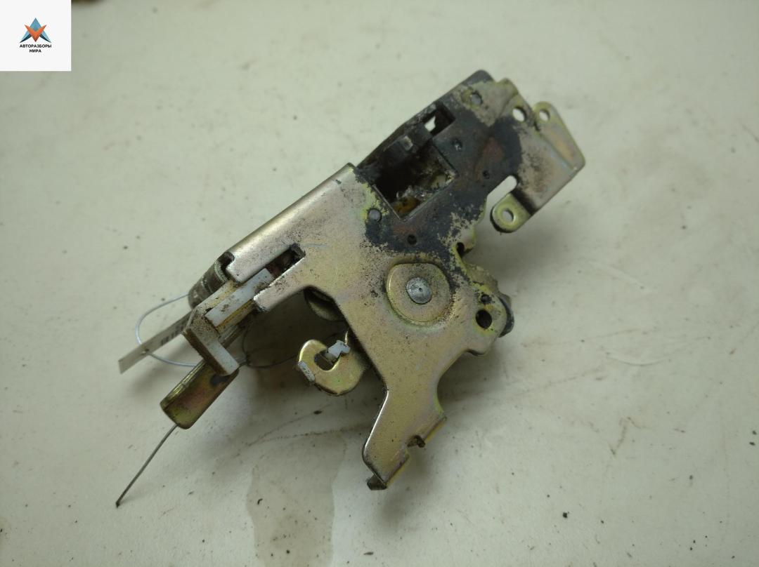 замок двери передней правой Mercedes-Benz Vito-1 W638 2002, 2.2 л., дизель, АКПП, белый, микроавтобус - фото №1