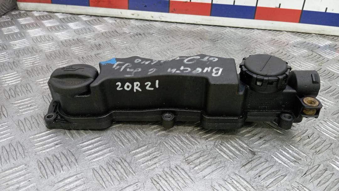 Крышка ГБЦ дизельная Peugeot 3008 1 поколение 2010, 1.6 л., дизель, МКПП, хетчбэк 5 дв. - фото №1