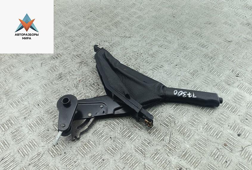 рычаг ручного тормоза (ручника) Audi 100 4A/C4 1993, 2.6 л., бензин, МКПП, серый, универсал, 4A0711307C - фото №1