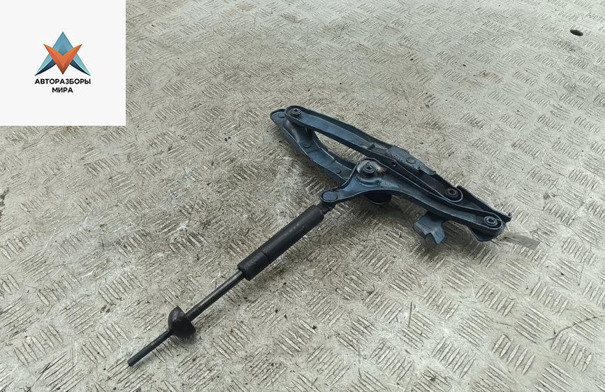 петля капота правая Mercedes-Benz C-Класс W202/S202 1996, синий, универсал, 2028800228 - фото №1