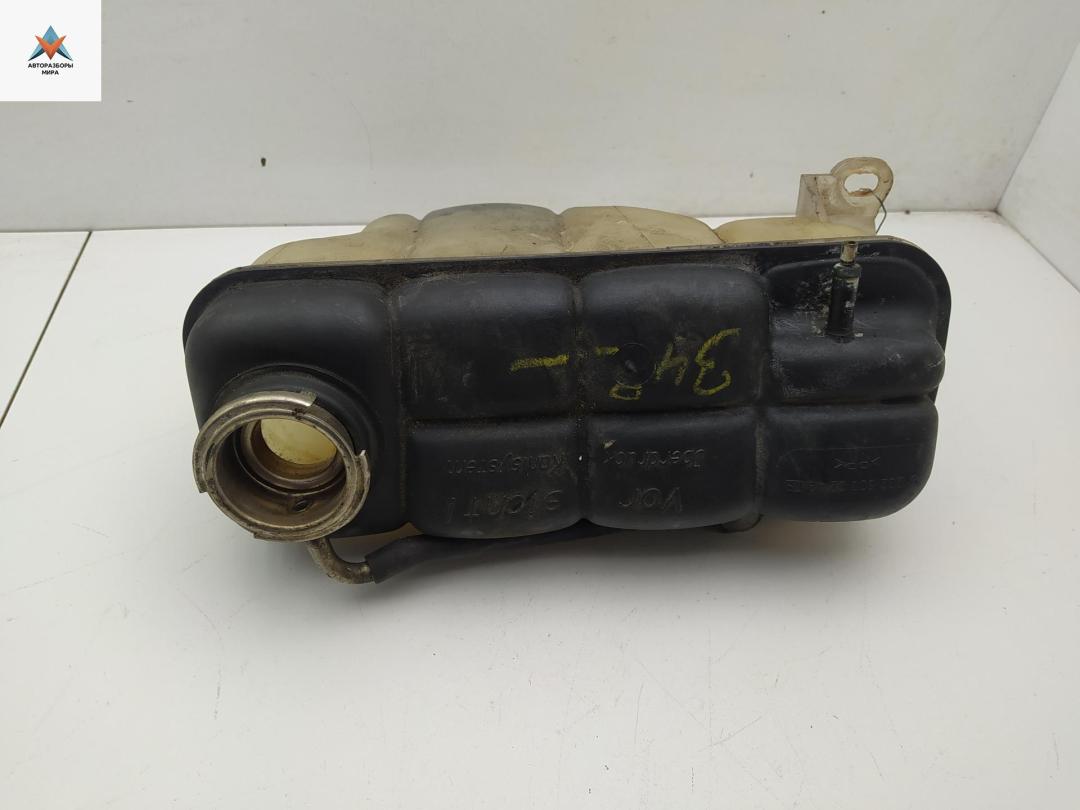 бачок расширительный Mercedes-Benz C-Класс W202/S202 1996, 2.0 л., бензин, 2025000249 - фото №1