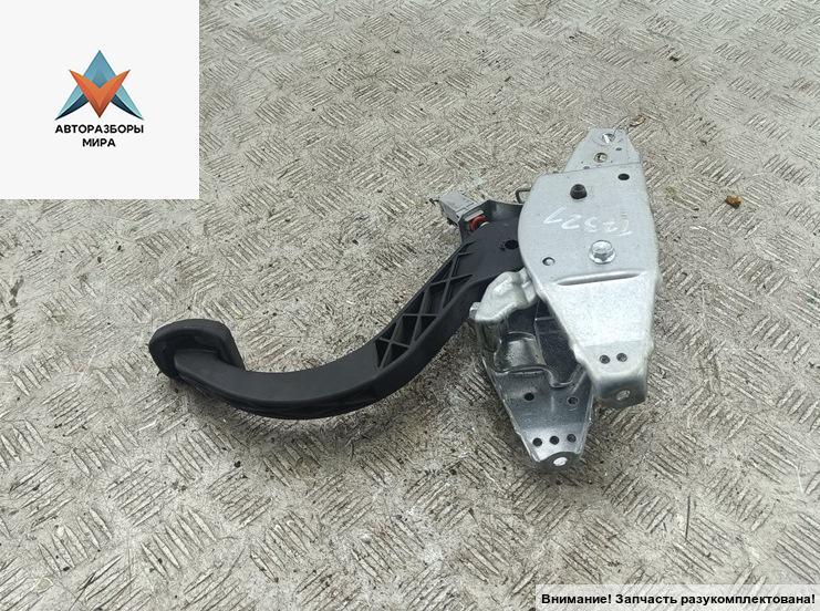 педаль сцепления Opel Astra H 2004, 1.6 л., бензин, МКПП, серый, хетчбэк 5 дв., 10883 - фото №1