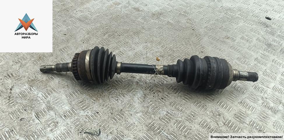 полуось передняя левая (приводной вал, ШРУС) Opel Vectra B 1998, 1.8 л., бензин, МКПП, серый, универсал - фото №1