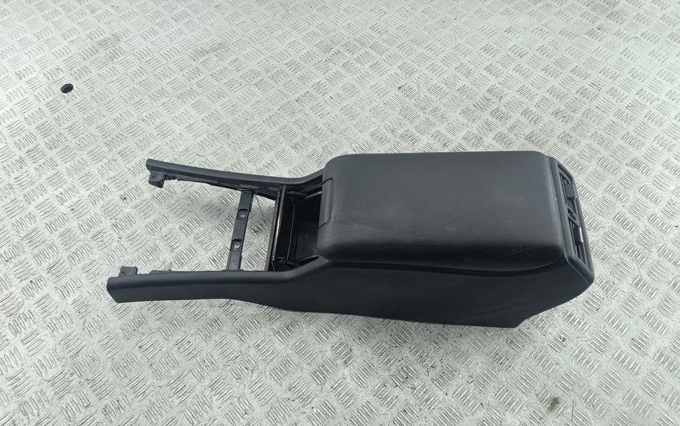 подлокотник Mercedes-Benz E W210 2002, 2.0 л., бензин, АКПП, чёрный, универсал