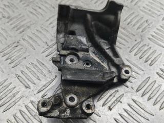 кронштейн (крепление) Ford Focus II 2005, 1.6 л., дизель, МКПП, чёрный, универсал, 505932