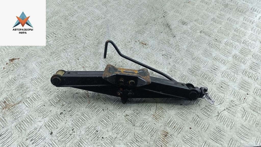 домкрат Renault Megane 2 поколение 2003, 1.6 л., бензин, МКПП, серый, универсал, 8200153953 - фото №1