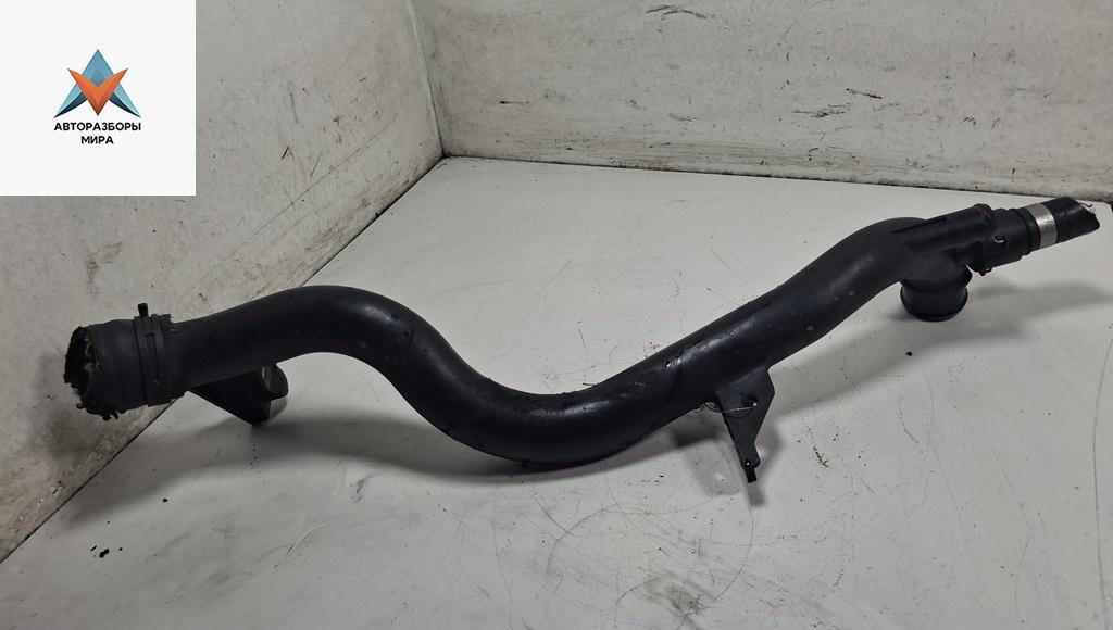 трубка охлаждающей жидкости Audi A4 B8/8K 2009, 2.0 л., дизель, МКПП, 03L121071V303 - фото №1