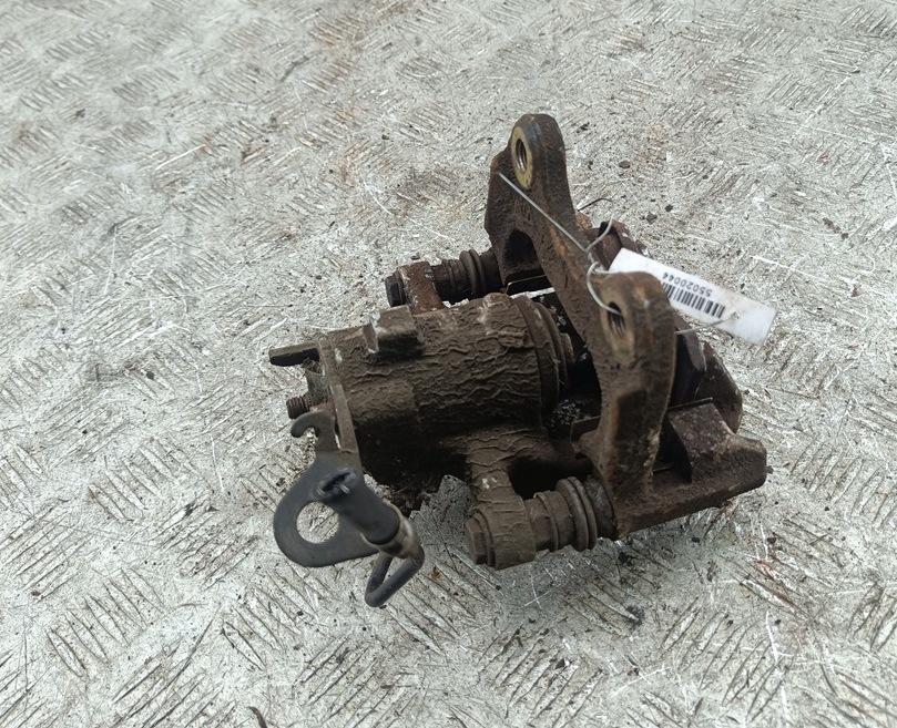 суппорт задний правый Renault Megane 2 поколение 2003, 1.6 л., бензин, МКПП, серый, универсал - фото №1