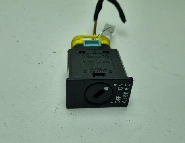 кнопка (выключатель) Volkswagen Passat B6 2007, 2.0 л., дизель, МКПП, коричневый, универсал, 3C0919237A