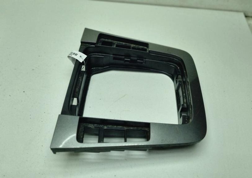 накладка декоративная Volkswagen Passat B6 2007, 2.0 л., дизель, МКПП, коричневый, универсал, 3C0864263