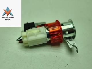 прикуриватель Volkswagen Passat B6 2010, 1.6 л., бензин, МКПП, серый, универсал, 3C0