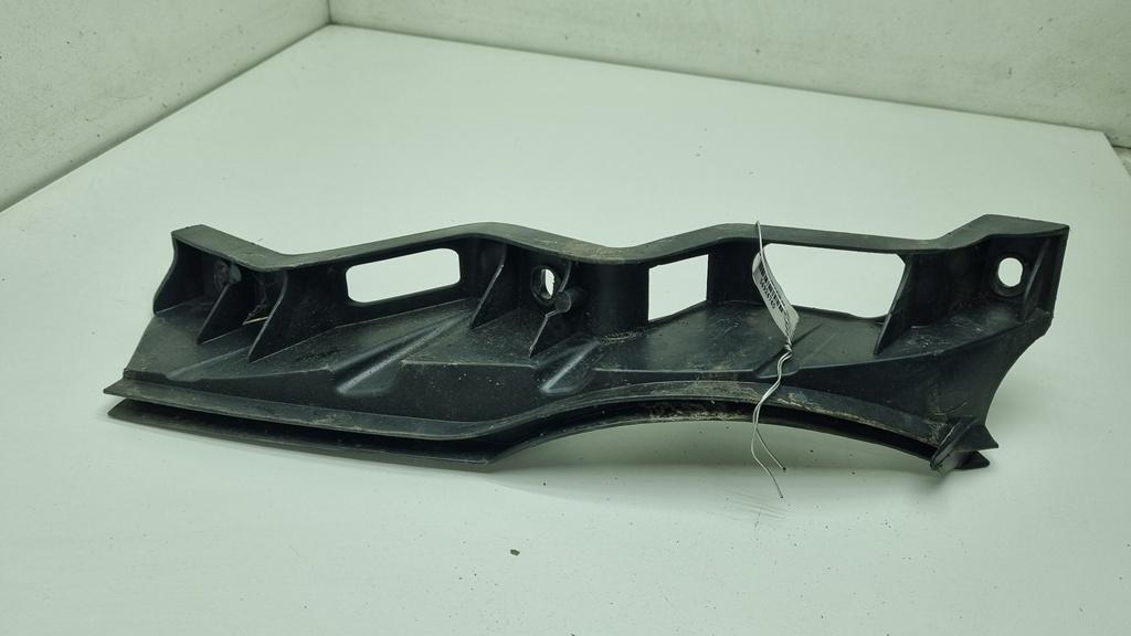кронштейн переднего бампера Volkswagen Passat B6 2006, 2.0 л., бензин, МКПП, серый, седан, 3C0807890