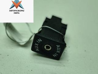 разъем AUX / USB Volkswagen Passat B6 2010, 1.6 л., бензин, МКПП, серый, универсал