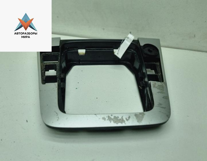 накладка декоративная Volkswagen Passat B6 2010, 1.6 л., бензин, МКПП, серый, универсал, 3C0864263G - фото №1