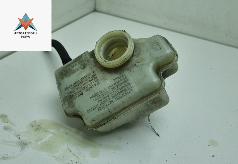 бачок тормозной жидкости Volkswagen Golf 5 поколение 2005, 1.4 л., бензин, МКПП, синий, хетчбэк 5 дв., 1K1611301C - фото №1