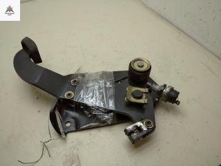 педаль тормоза Mercedes-Benz Vito-1 W638 2002, 2.2 л., дизель, МКПП, белый, микроавтобус