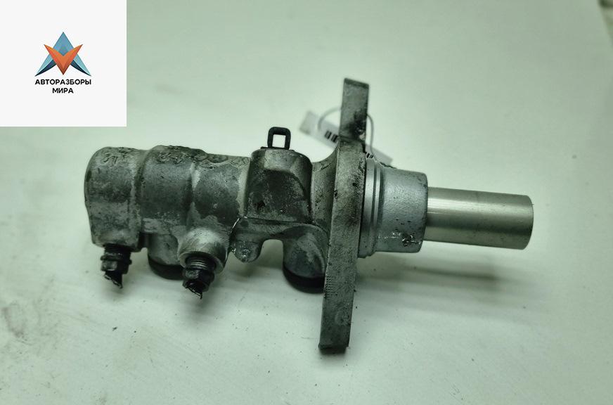 цилиндр тормозной главный Volkswagen Passat B6 2007, 2.0 л., дизель, МКПП, коричневый, универсал, W2697JT - фото №1