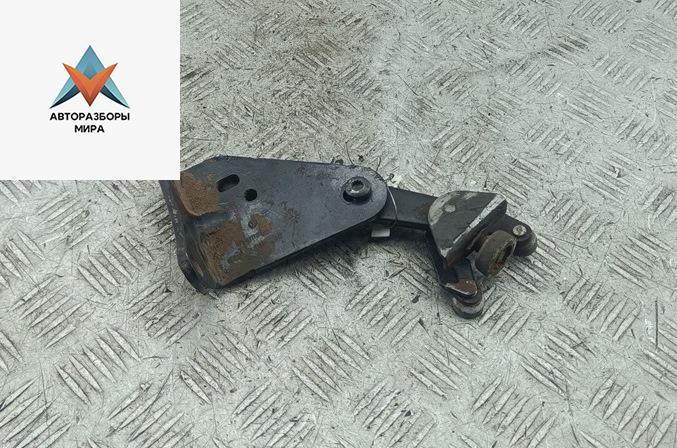 ролик двери сдвижной Volkswagen Transporter T5 2006, 2.5 л., дизель, МКПП, белый, микроавтобус, 7H0843398 - фото №1