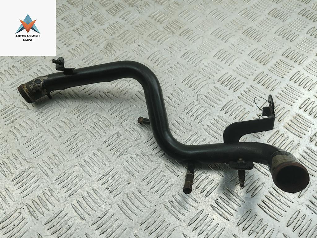 трубка охлаждающей жидкости Audi A4 B6 2002, 1.9 л., дизель, МКПП, 038121071R - фото №1