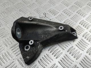 кронштейн КПП Audi A6 C5 2000, 2.5 л., дизель, АКПП, красный, универсал, 8D0399113AT