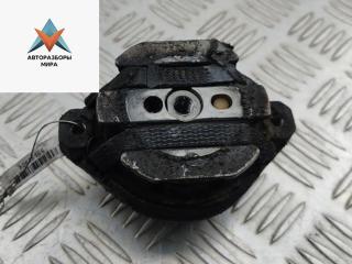 подушка крепления КПП Audi A6 4B/C5 2000, 2.5 л., дизель, АКПП, красный, универсал, 4B0399151S