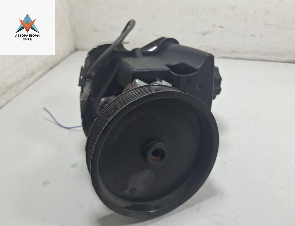 Насос гидроусилителя руля Mercedes-Benz E-Класс W211/S211 2002, 1.8 л., бензин, АКПП, синий, седан - фото №1