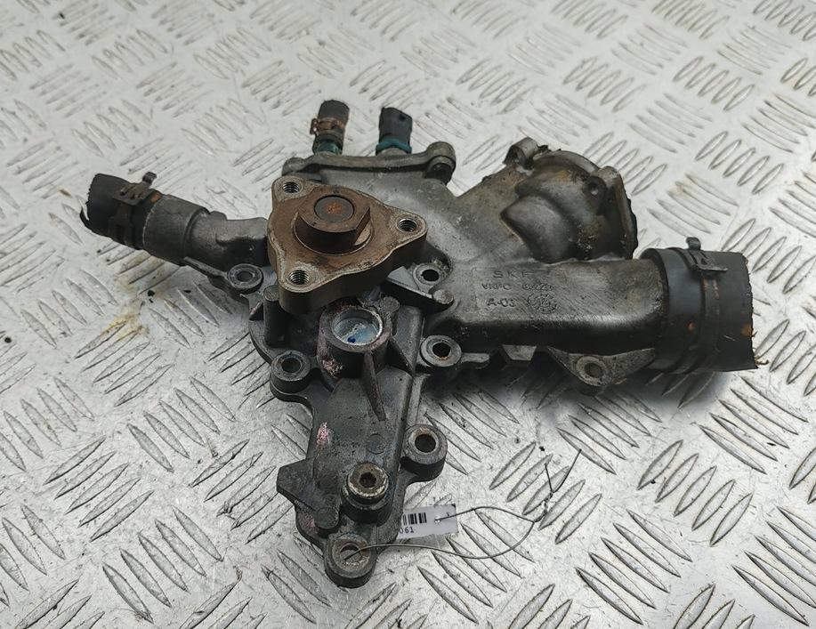 насос антифриза дополнительный Opel Corsa C 2003, 1.2 л., бензин, МКПП, чёрный, хетчбэк 3 дв., VKPC85220