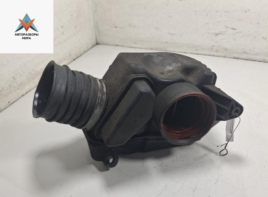 резонатор воздушного фильтра Mercedes-Benz E-Класс W211/S211 2002, 1.8 л., бензин, АКПП, синий, седан, 2710900804 - фото №1