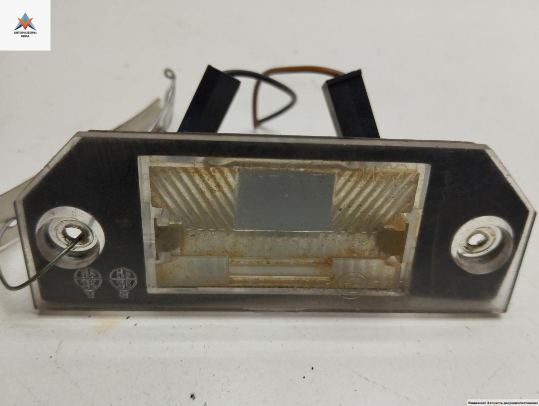 подсветка номера Ford Focus 2 поколение 2005, 1.6 л., i, бензин, МКПП, чёрный, хетчбэк 5 дв., 4567 - фото №1