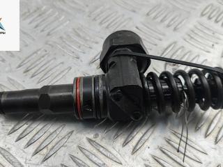 форсунка Volkswagen Golf 4 поколение 2000, 1.9 л., дизель, МКПП, серый, хетчбэк 5 дв., 038130073F