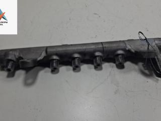 топливная рампа Audi A4 B8/8K 2009, 2.0 л., дизель, МКПП, чёрный, универсал, 03L130089A