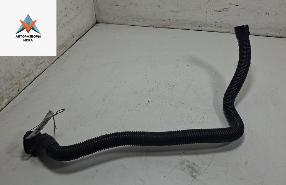 патрубок вентиляции картера Audi A4 B8/8K 2009, 2.0 л., дизель, МКПП, чёрный, универсал, 03L103493K - фото №1