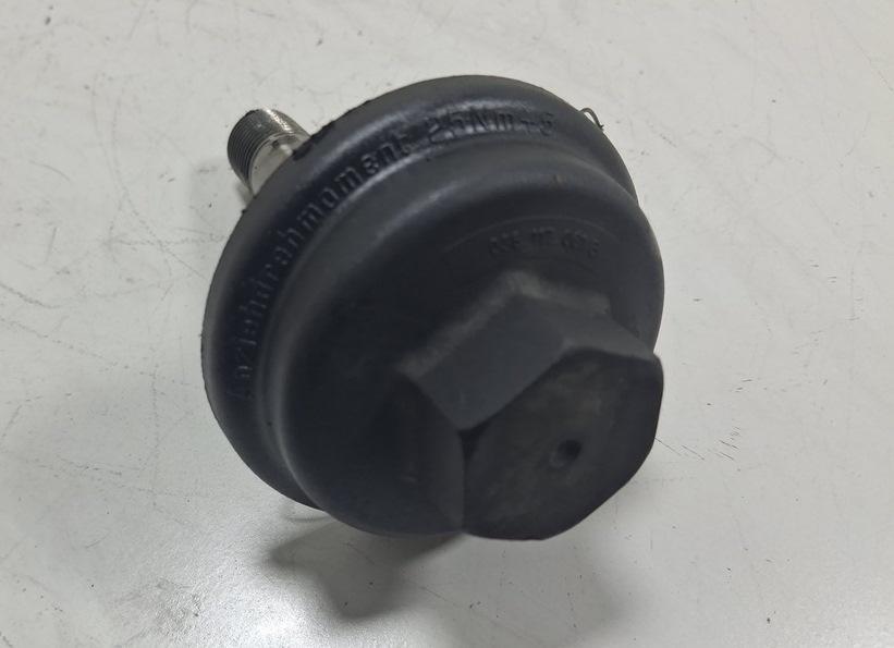 крышка масляного стакана Audi A4 B8 2009, 2.0 л., дизель, МКПП, чёрный, универсал, 038117061B