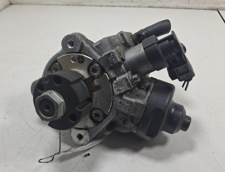 ТНВД Audi A4 B8 2009, 2.0 л., дизель, МКПП, чёрный, универсал, 03L130755