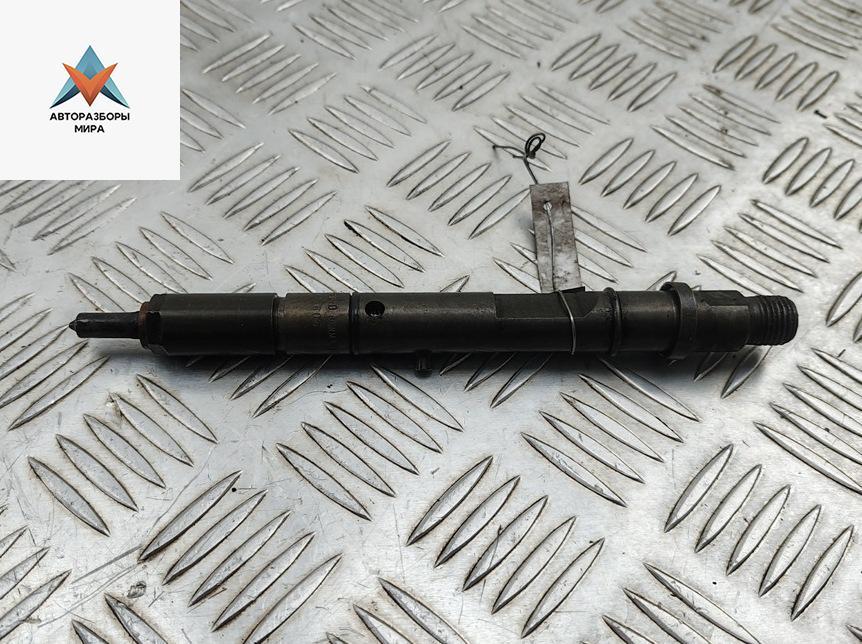 форсунка Audi A6 4B/C5 2000, 2.5 л., дизель, АКПП, красный, универсал, 0432133805, 0591302010 - фото №1