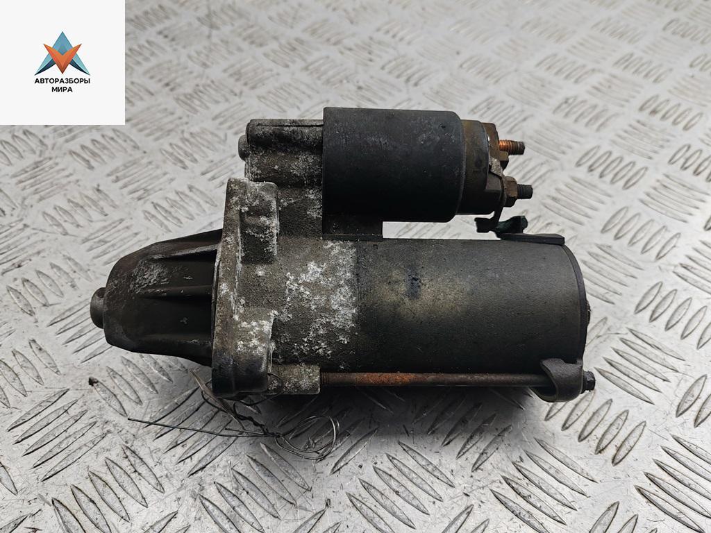 стартер Ford Focus 1 поколение 1999, 1.6 л., i, бензин, МКПП, серый, хетчбэк 5 дв., 98AB11000CC - фото №1