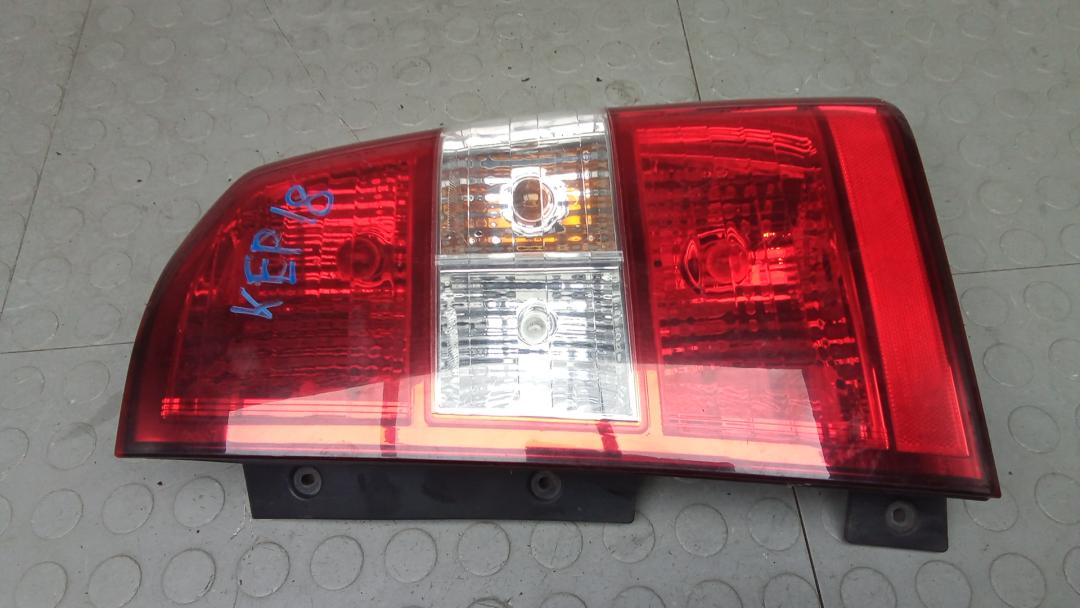 фонарь задний правый Kia Carnival VQ 2007, 2.9 л., дизель, МКПП, минивэн - фото №1