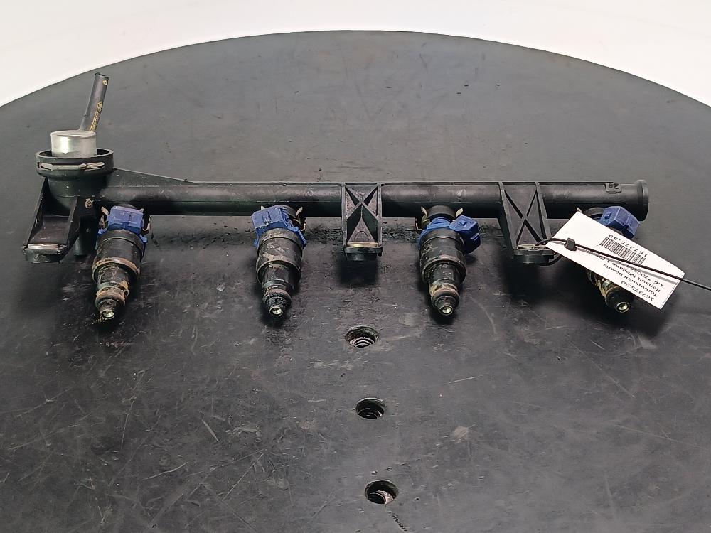 топливная рампа Renault Megane 1 поколение 1998, цвет, 7700864726 - фото №1