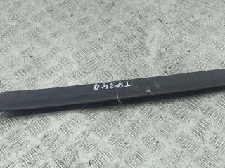 молдинг двери задней левой Volkswagen Golf 3 поколение 1995, 1.4 л., бензин, МКПП, красный, хетчбэк 3 дв.