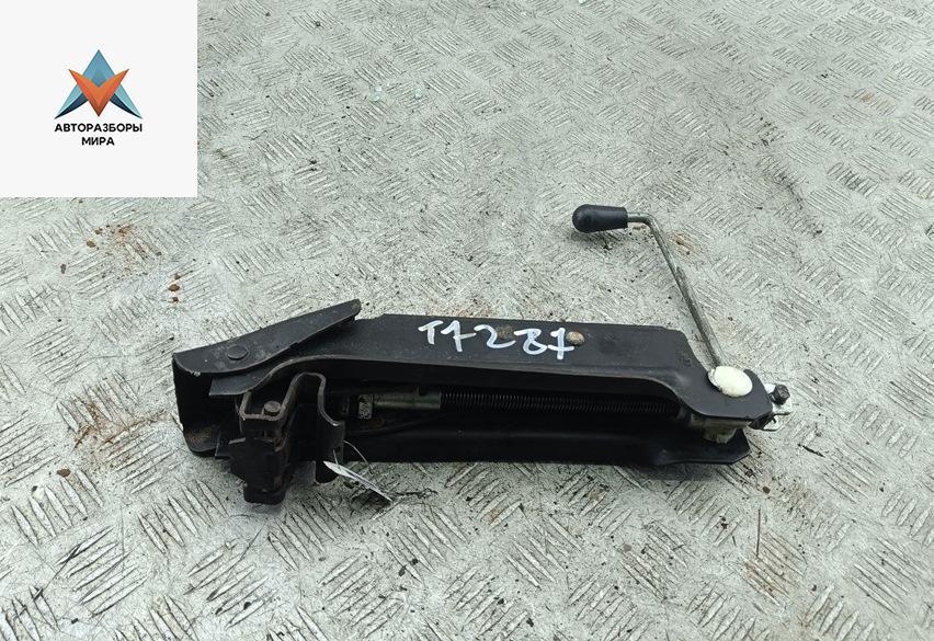 домкрат SEAT Altea 1 поколение 2004, 1.9 л., дизель, МКПП, красный, минивэн - фото №1