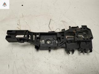 Корпус (держатель) ручки двери передней левой Renault Megane 2 поколение 2003, 1.6 л., бензин, МКПП, серый, универсал, 8200028463