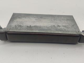 пепельница Audi 100 4A/C4 1993, 2.6 л., бензин, МКПП, серый, универсал, 4A1857951E