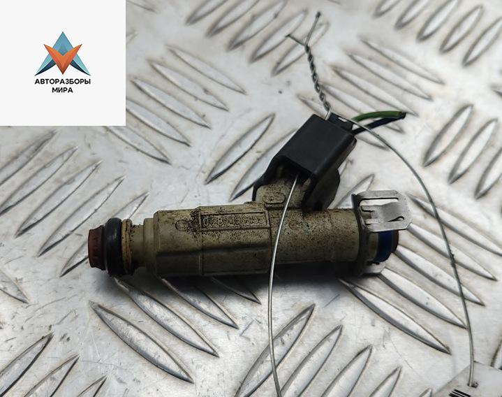 форсунка Ford Mondeo 3 поколение 2002, 1.8 л., бензин, МКПП, серый, хетчбэк 5 дв., 1L5GBA - фото №1