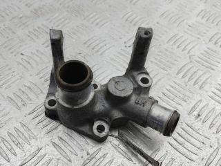 фланец (тройник) системы охлаждения Ford Focus 1 поколение 1998, 1.4 л., бензин, МКПП, зелёный, универсал, 1N1G8594
